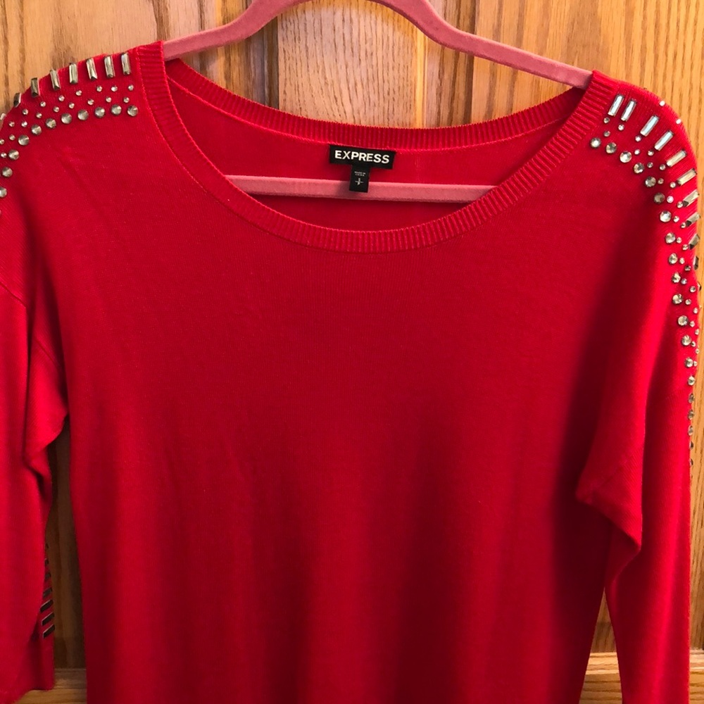 Express Sweater - Picture 2 of 3